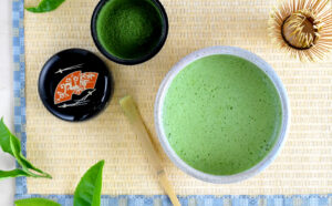 SIMPLE HEALTHIER LIFE WITH MATCHA